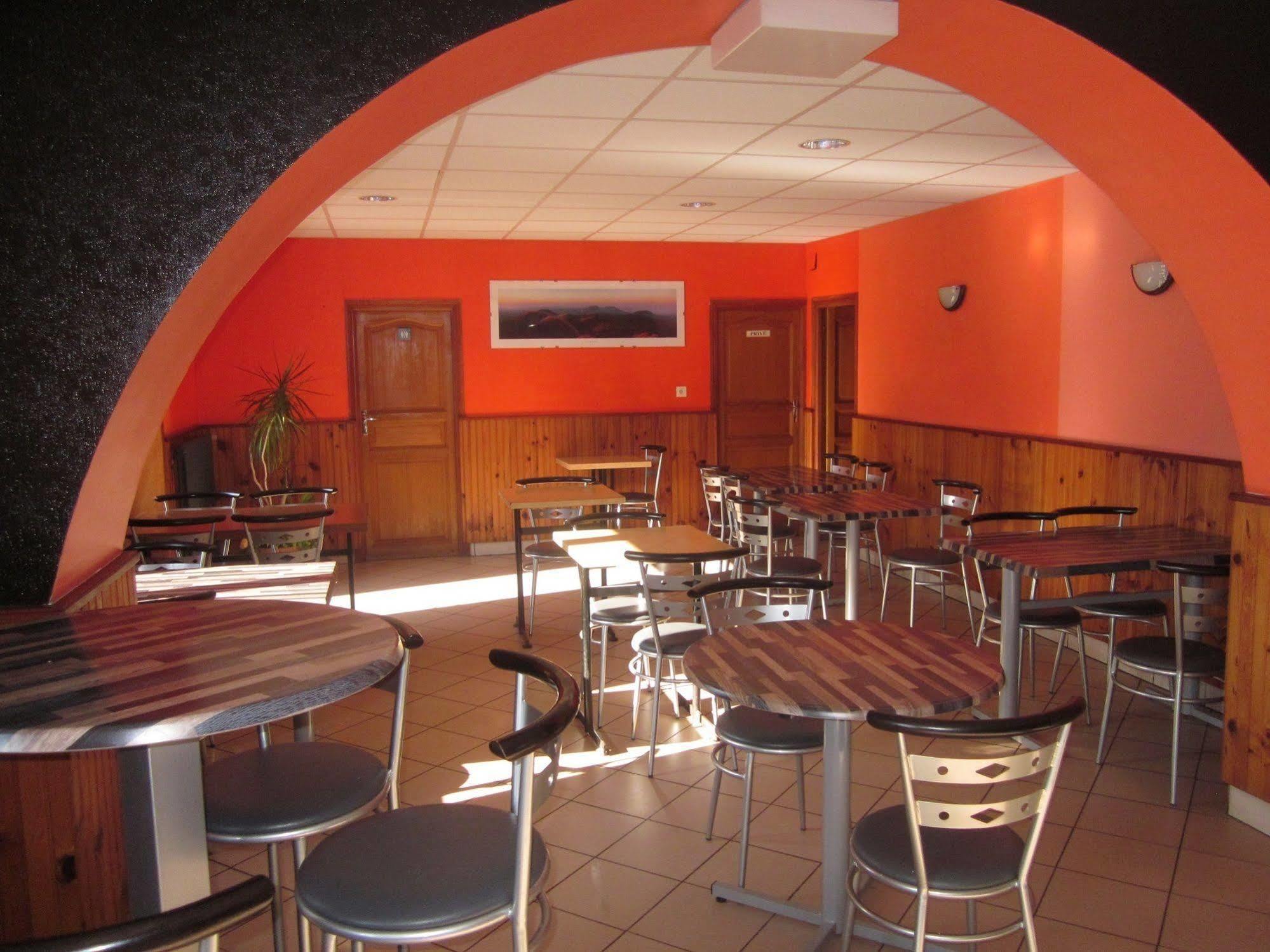 Auberge Des Volcans D'Auvergne Mably エクステリア 写真