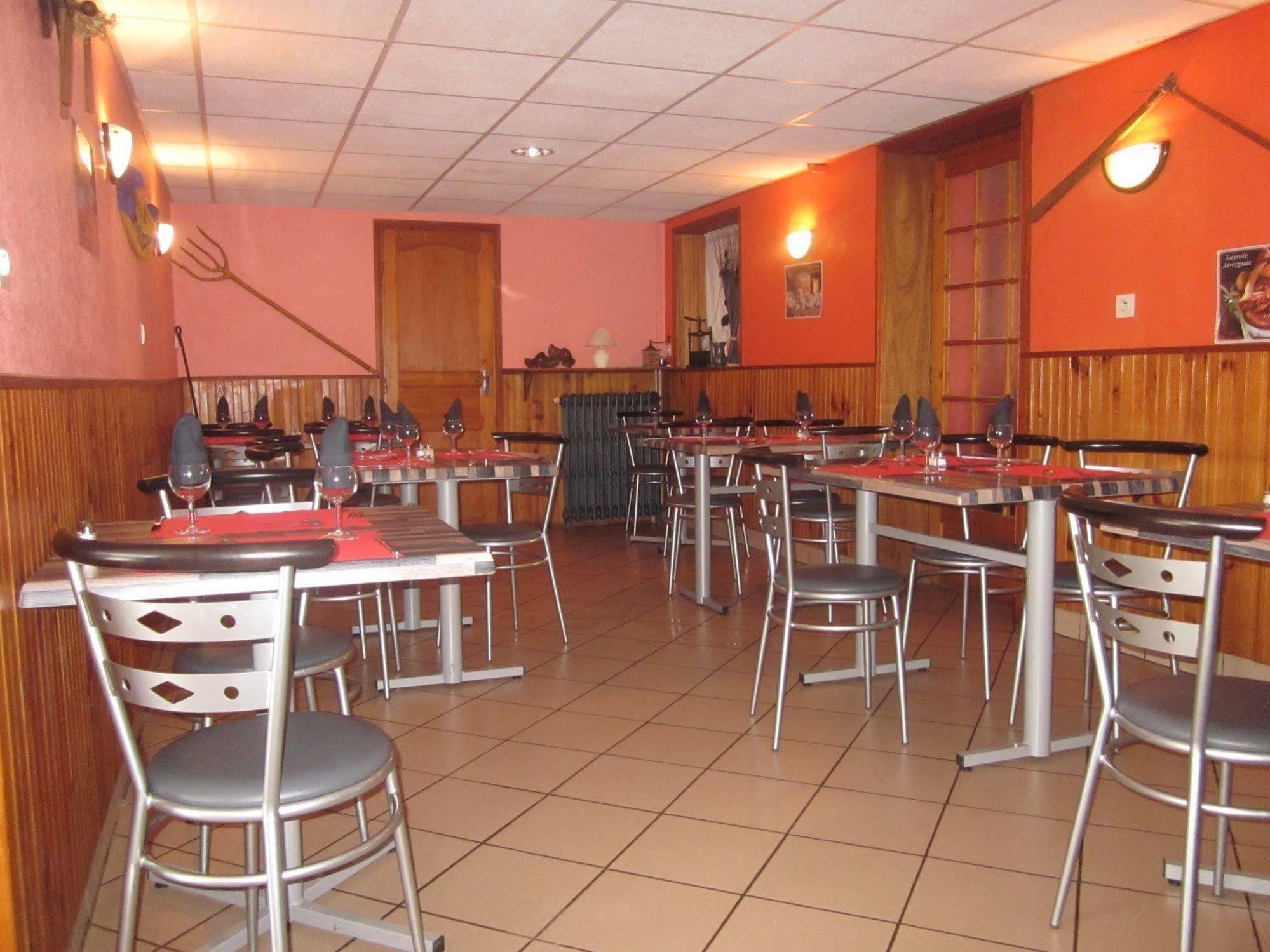 Auberge Des Volcans D'Auvergne Mably エクステリア 写真